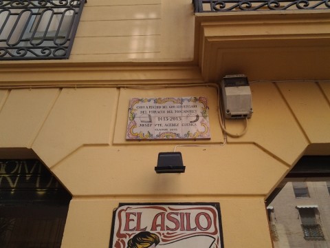 plaque closer