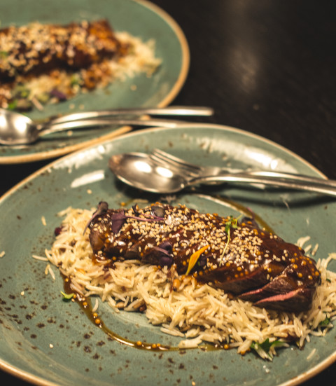 REVEL-Ma-KHIN-café-25
